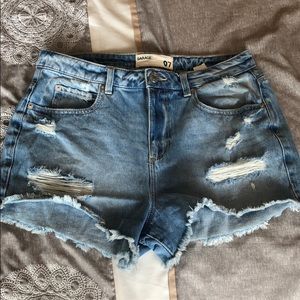 Garage festival short